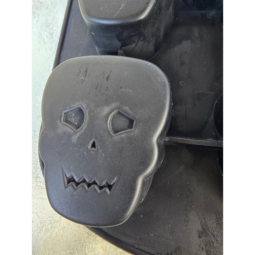 Wilton silicone baking